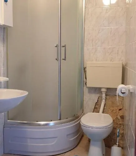 With Parking Space - 18968 Apartman