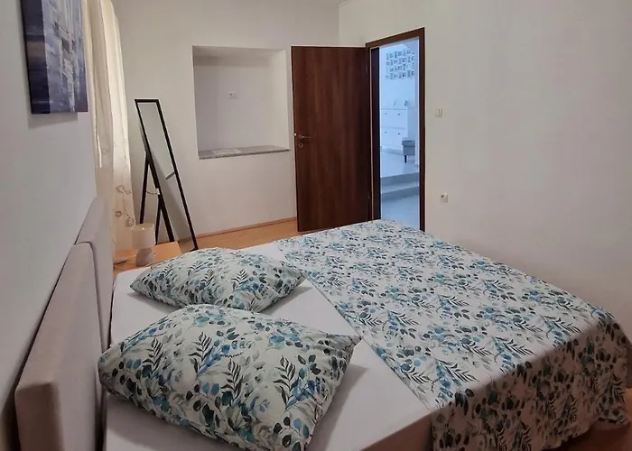 With Parking Space - 18968 Apartment *